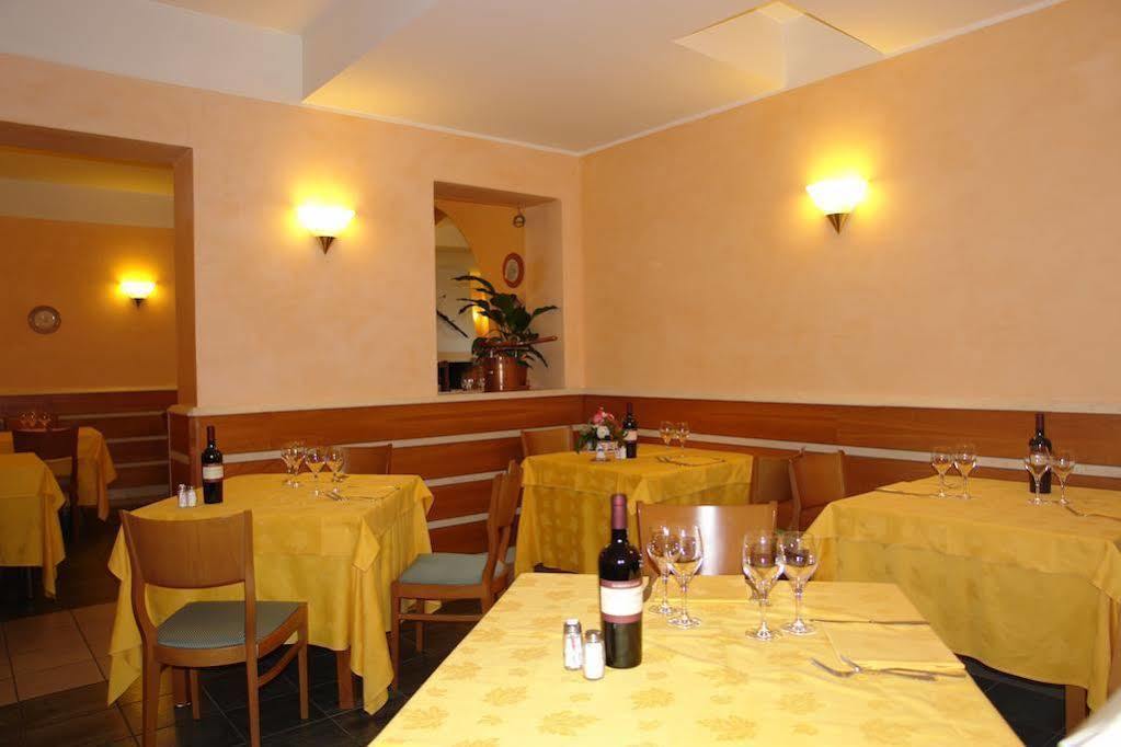 Hotel Il Castellaccio Piccione Exterior foto