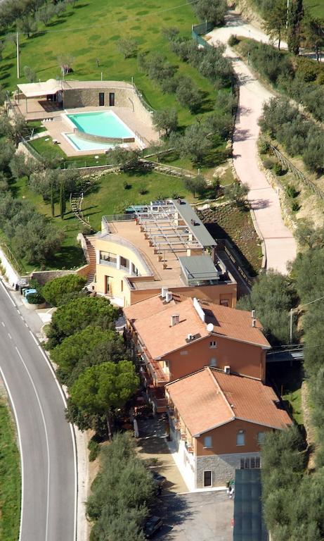 Hotel Il Castellaccio Piccione Exterior foto